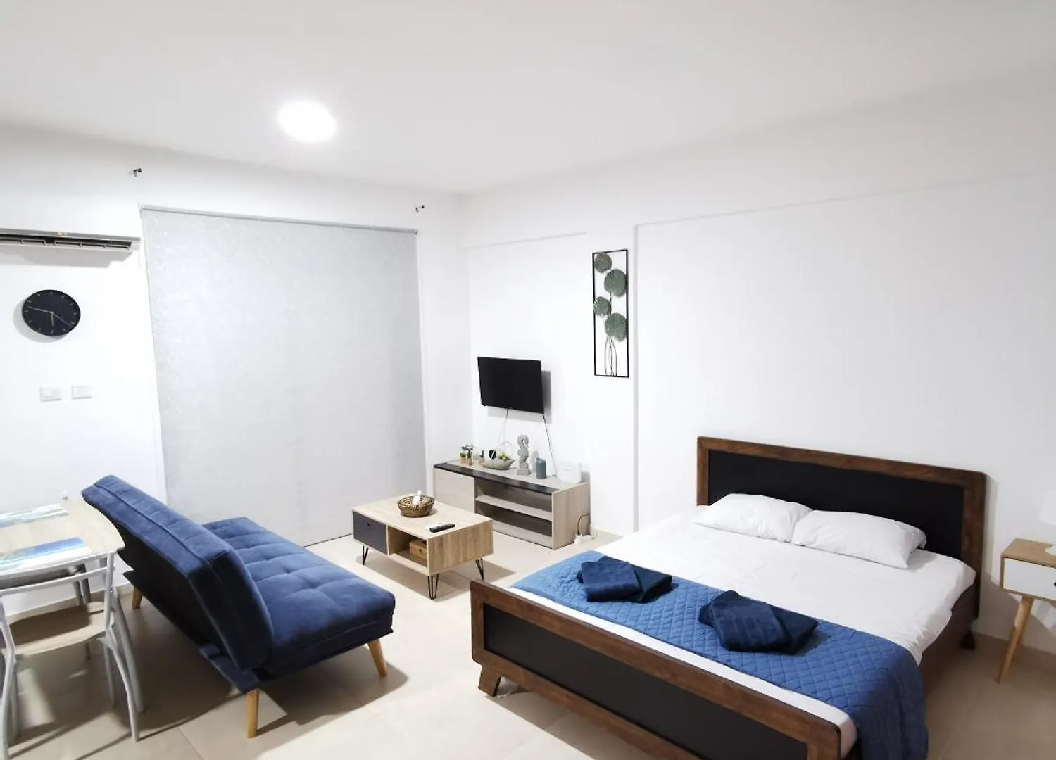 Must Stay - Finikoudes Studio لارنكا شقة